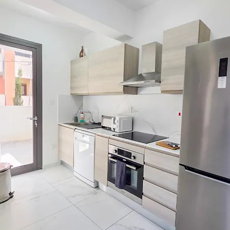 Appartement Pool Citylux Larnaca