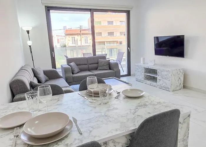 Pool Citylux Larnaca